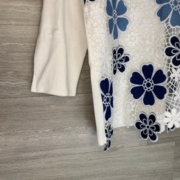 Women’s Alfred Dunner Floral Overlay Blouse - Picture 3 of 6